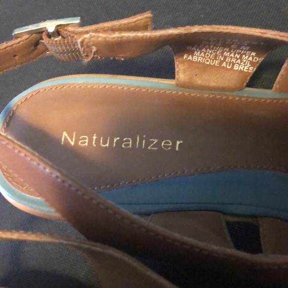 Ladies leather naturalizer sandals Size 6 - Picture 3 of 5